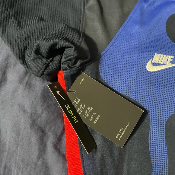 Team USA Nike Women’s Soccer Jersey (Medium) Retails For $90 - Picture 8 of 13